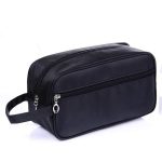 trousse de toilette homme compacte