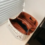trousse élégante pour femme