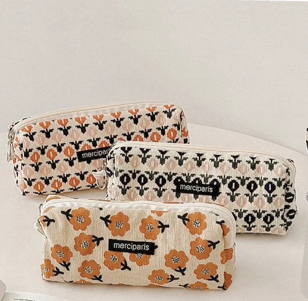 trousse polyester motifs vintages