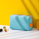 trousse de toilette Funny Macaron pour enfant