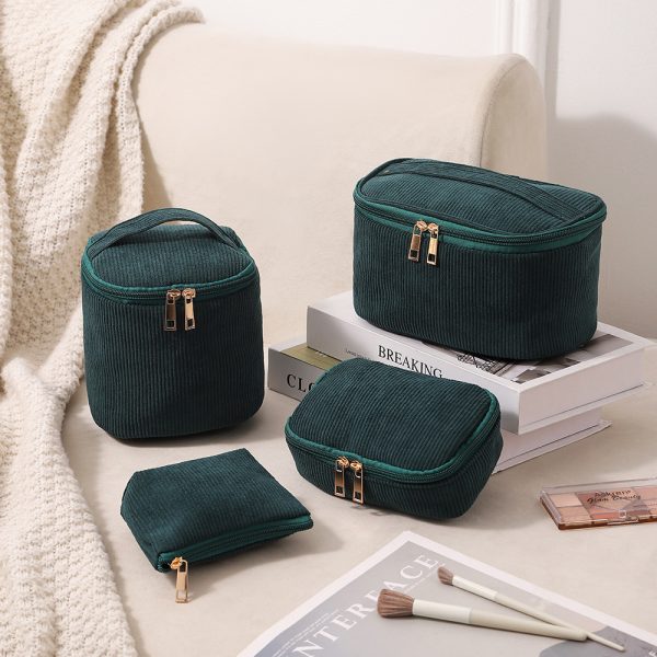 trousse stylée en velours côtelé